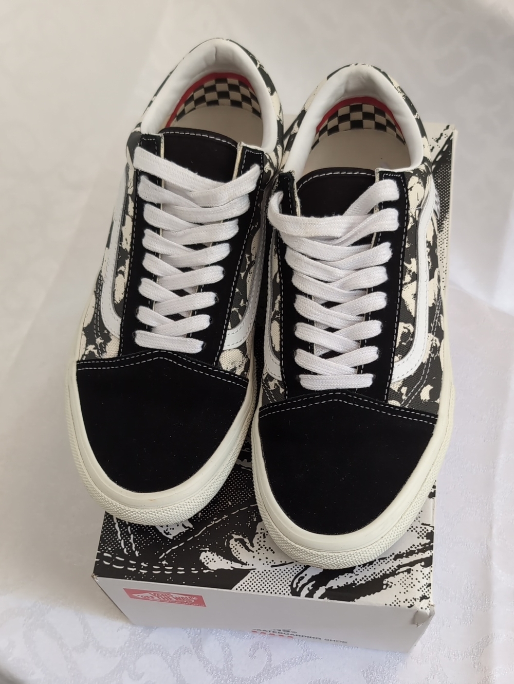 Vans Black/White/Cream Old Skool Skate Shoes with Skull Pile Graphic Print